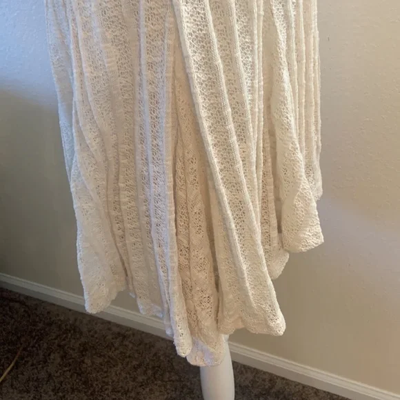 ❌SOLD❌NWT Shawl Style Cardigan - Open Weave Lace Like Material Sz M - Picture 14 of 16